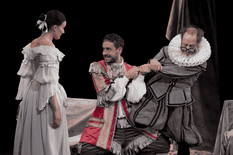 Molière classique dans une adaptation théâtrale contemporaine